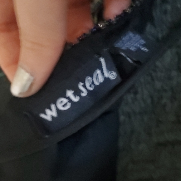 Y2K Beaded Halter Top - Picture 3 of 4